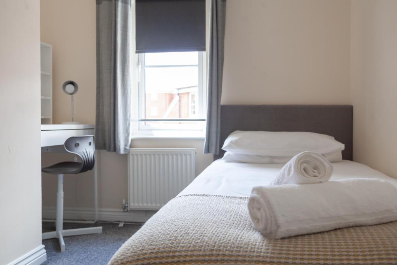 Hereford - Mayflower Coach House, Modern 2 Bedroom Property With Parking, Located South Of Hereford City, Suitable For Small Family, Couple Or Contractors - Sleeps Up To 5 Guests - Hosted By Rentmyhouse Eksteriør bilde
